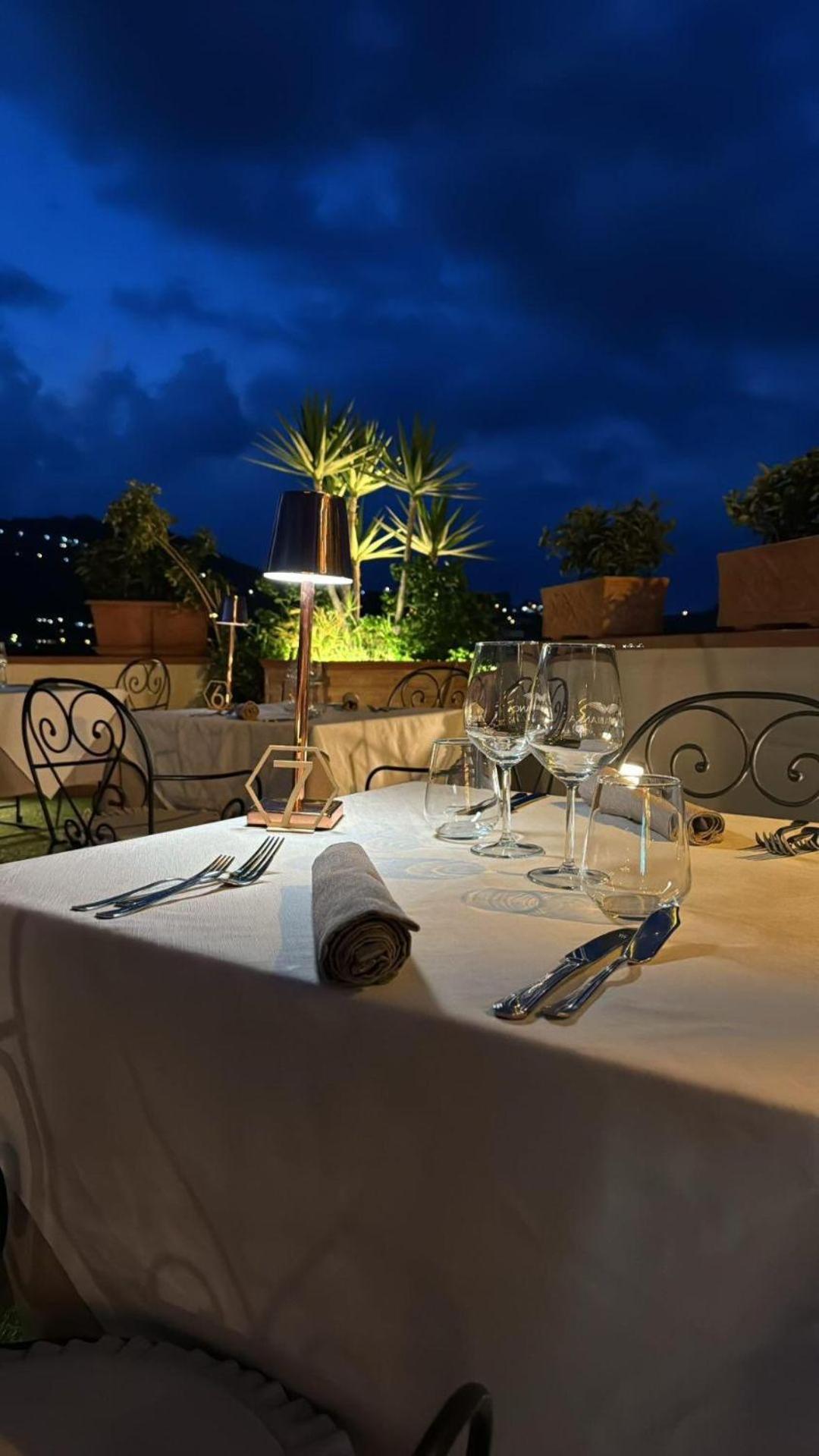 Hotel La Filadelfia Lipari  Exterior foto
